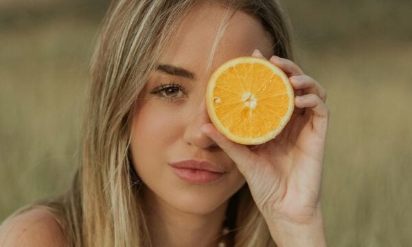 Κολλαγόνο: Τα κορυφαία skincare συστατικά για να ενδυναμώσεις τη φυσική παραγωγή του