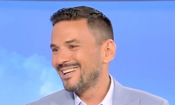 Ο Κώστας Τσουρός με ατάκα γεμάτη νόημα: «Να πω ευχαριστώ ή θα παρεξηγηθεί;»