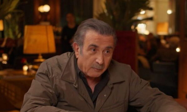 Ο Λάκης Λαζόπουλος αποκάλυψε το τέλος της θεατρικής του πορείας – «Αναζητώ τον εαυτό μου»