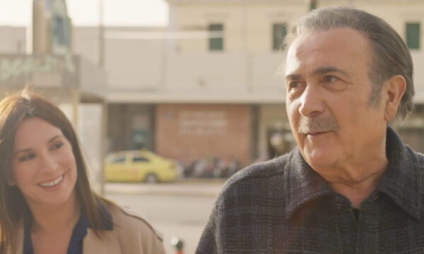 Ας κάνουμε μια βόλτα: Ο Λάκης Λαζόπουλος αποκαλύπτει το φινάλε της θεατρικής του πορείας