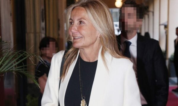 Μαρέβα Γκραμπόφσκι-Μητσοτάκη: Η συγκινητική φωτογραφία με τα παιδιά της και το μήνυμα για τη Γιορτή της Μητέρας
