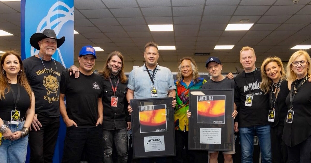 Metallica: Η βράβευση στην Αθήνα λίγο πριν την εμφάνιση στο ΟΑΚΑ