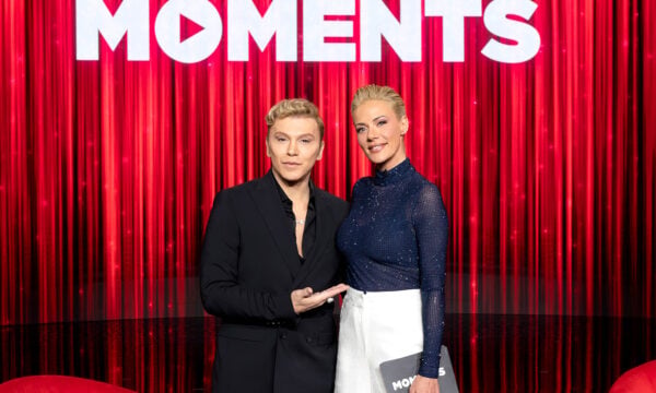 «Moments» με τη Ζέτα Μακρυπούλια: Ο Τάκης Ζαχαράτος «ξαναζεί» εκεί όπου όλα άρχισαν