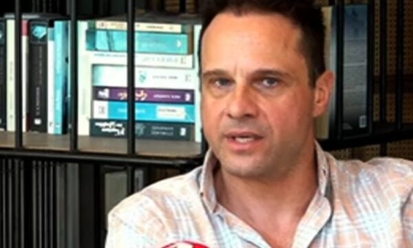 Μέμος Μπεγνής: «Η ζωή μου είναι άνω-κάτω, τα προσωπικά μου σε μαύρη κατάσταση»