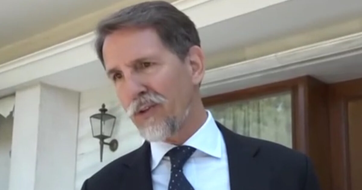 Ο Παύλος Ντε Γκρες σχολιάζει το τραύμα στο κεφάλι του γιου του, Οδυσσέα