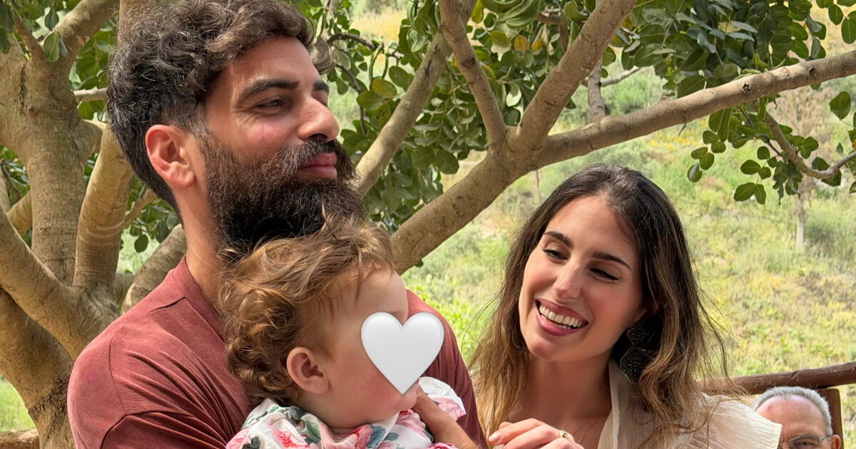 Παυλίνα Βουλγαράκη: «Καθορίστηκε πριν δύο εβδομάδες» – Φρέσκες εικόνες από τη βάφτιση της κόρης της