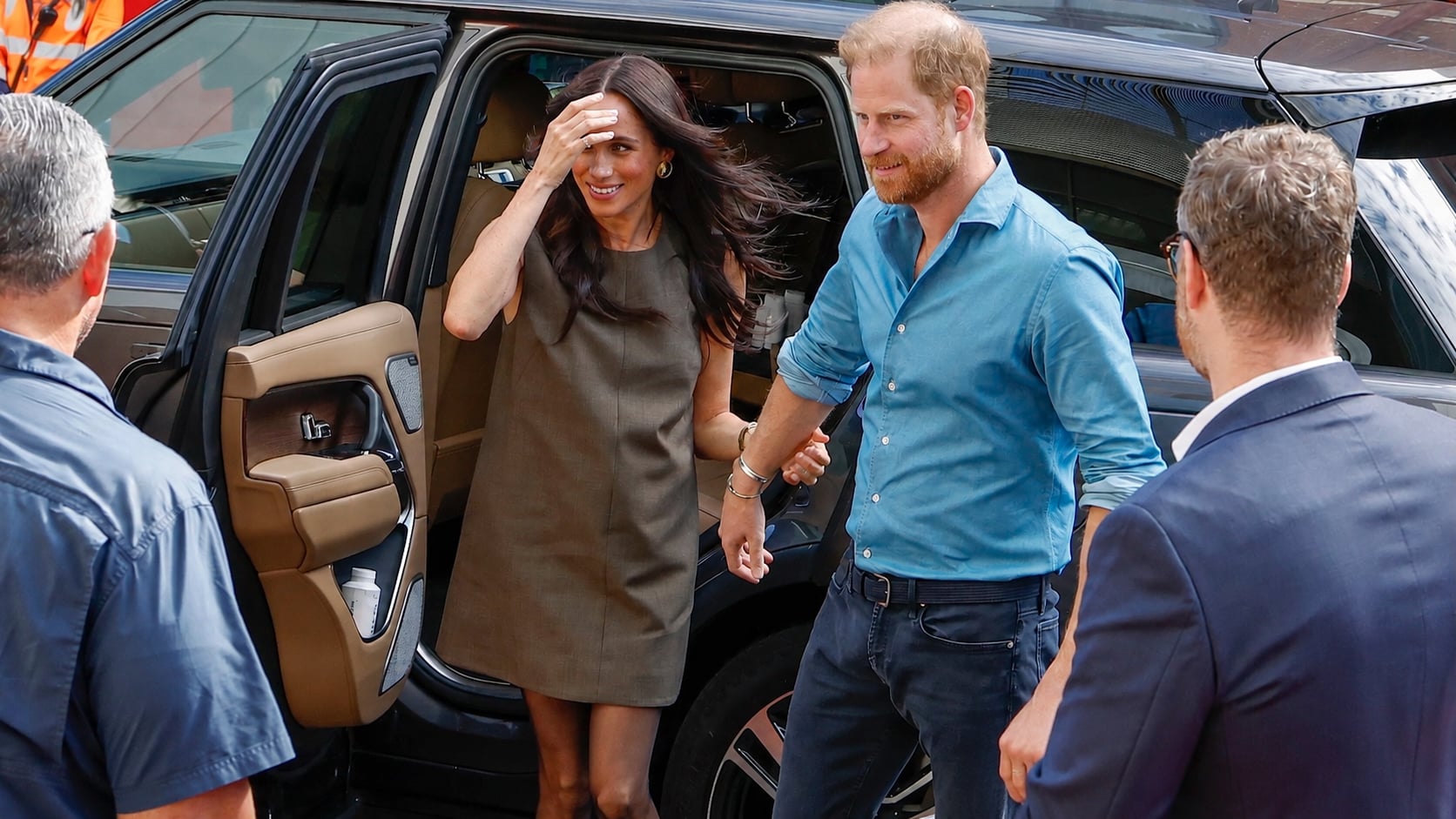 Meghan Markle: Το trapeze φόρεμα που επιλέγουν οι πιο κομψές γυναίκες τώρα