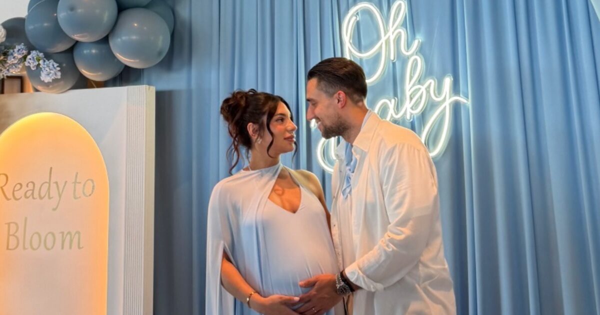 Μαριαλένα Ρουμελιώτη – Σάκης Κατσούλης: Το baby shower πριν την άφιξη του γιου τους – Εικόνες