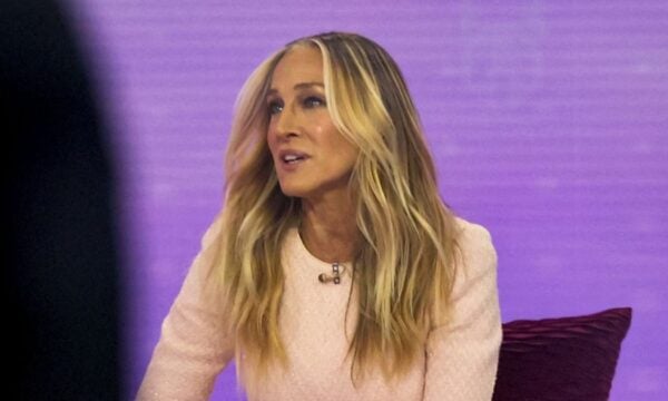 Sarah Jessica Parker: Ακόμα πιο ξανθιά σε μια ξεχωριστή εμφάνιση στη Δημόσια Βιβλιοθήκη της Νέας Υόρκης