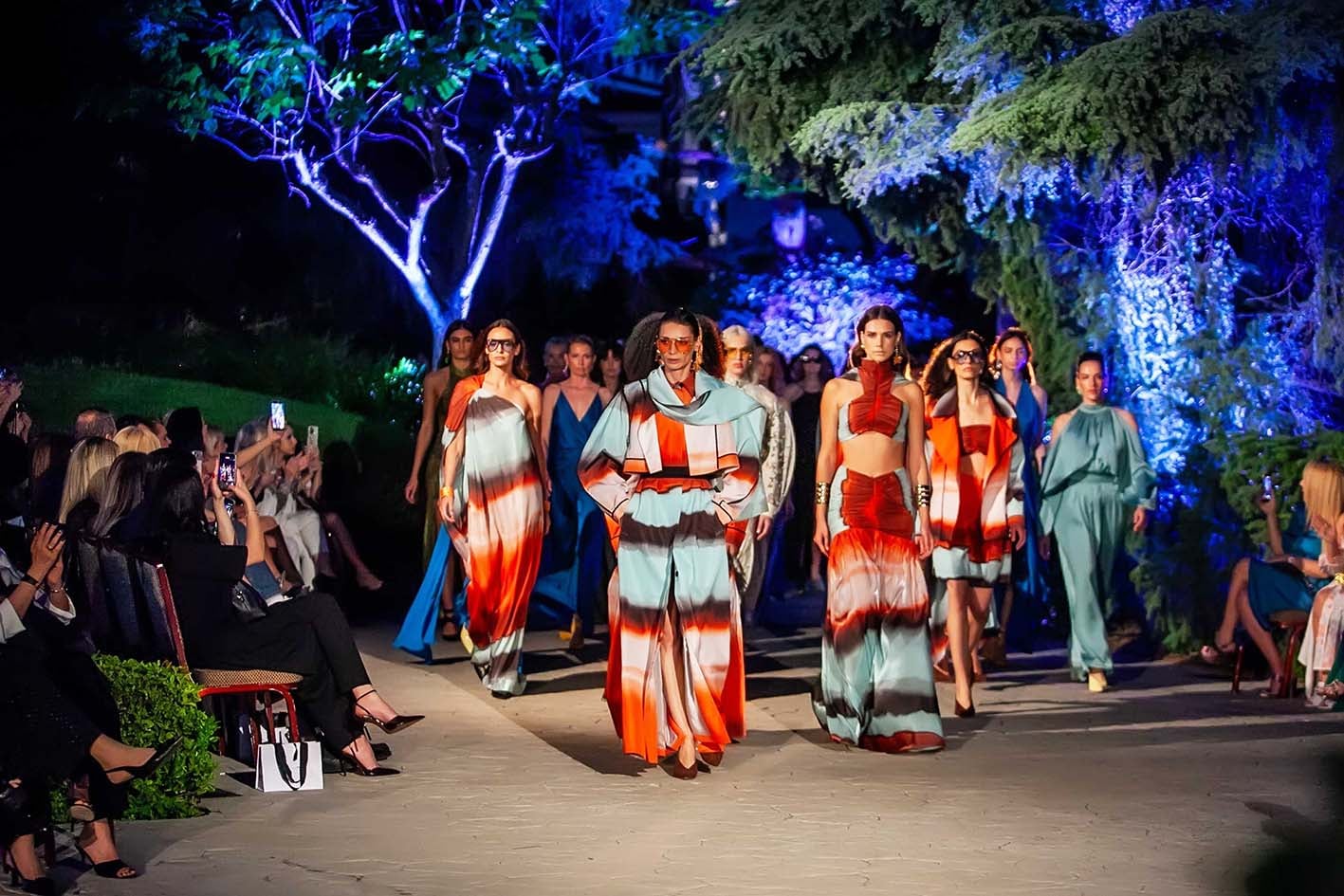 Λίγο πριν τη λέξη του runway του Στέλιου Κουδουνάρη για την Άνοιξη Καλοκαίρι 2026 στη Θεσσαλονίκη.