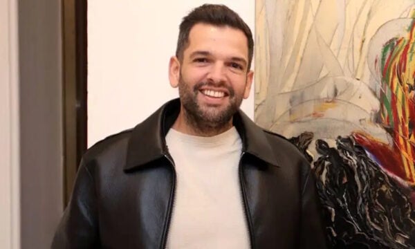 Πέτρος Συρίγος: Σοβαρό τροχαίο για τον συνεργάτη της Κατερίνας Καινούργιου – «Έχω σπάσει τους καρπούς και των δύο χεριών»
