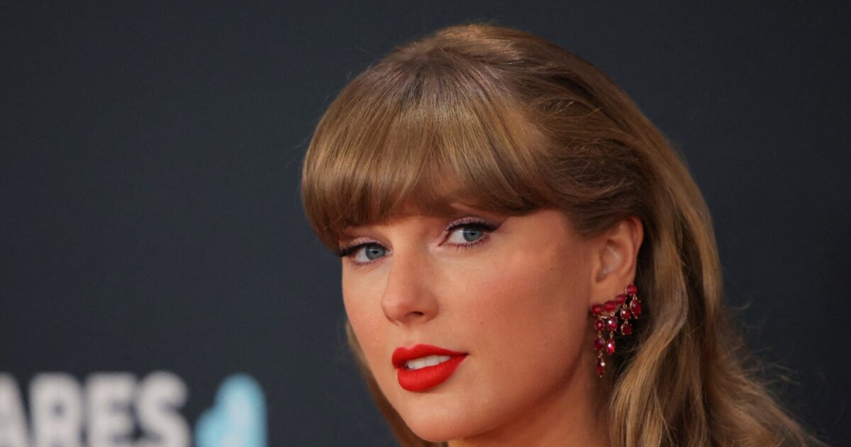 Taylor Swift: Η παγκοσμίου φήμης σταρ επισκέπτεται την Ελλάδα – Δείτε γιατί επέλεξε τη χώρα μας