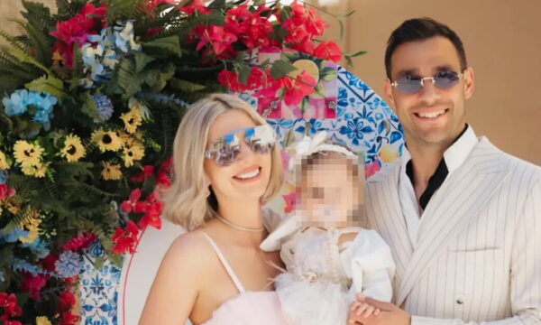 Ελένη Χαμπέρη – Αλέξανδρος Αναστασίου: Βάφτισαν την κόρη τους Μαρίνα, ενός έτους, στην Κέρκυρα – Δείτε τις φωτογραφίες
