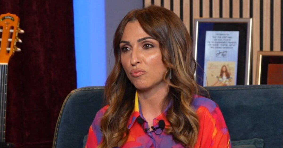 Ζωή Παπαδοπούλου: «Η Χάρις Αλεξίου στην κηδεία της Μαρινέλλας ήταν βαθιά συγκλονισμένη – Έζησαν παρόμοιες ζωές»
