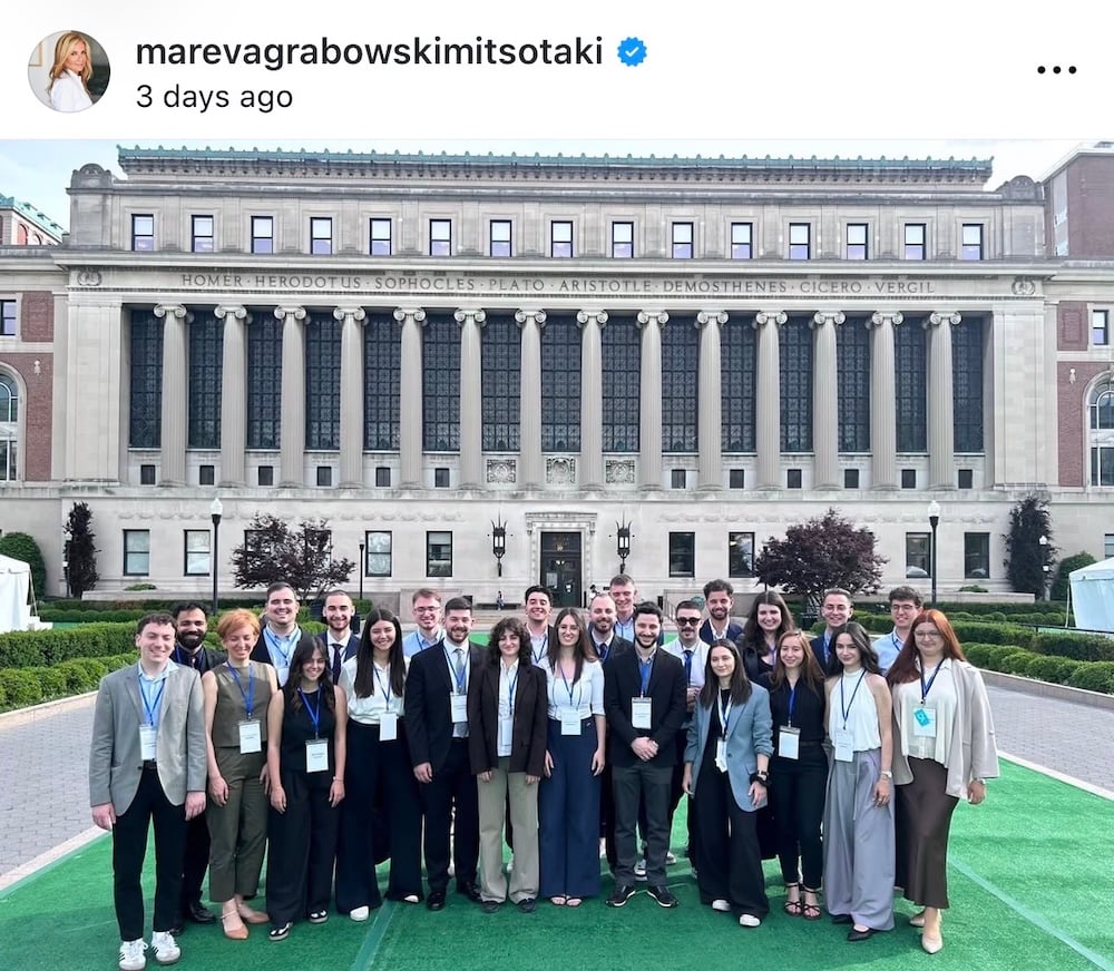 Μαρέβα Γκραμπόφσκι Μητσοτάκη: Το απόλυτο look που πρέπει να έχεις στη βαλίτσα των διακοπών σου, ανεξαρτήτως φύλου