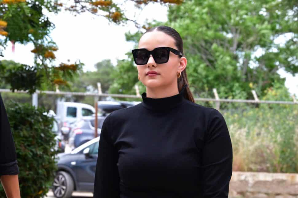 Βικτώρια Δέλλα: Η τραγουδίστρια που την έχει σαν δεύτερη μητέρα – Η γυναίκα που την στηρίζει μετά τον θάνατο της Γωγώς