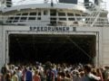 «Πηγαίναμε και ό,τι προκύψει» – Όταν οι Έλληνες κανονίζανε καλοκαιρινές αποδράσεις μέσω τηλεφώνου και φίλων