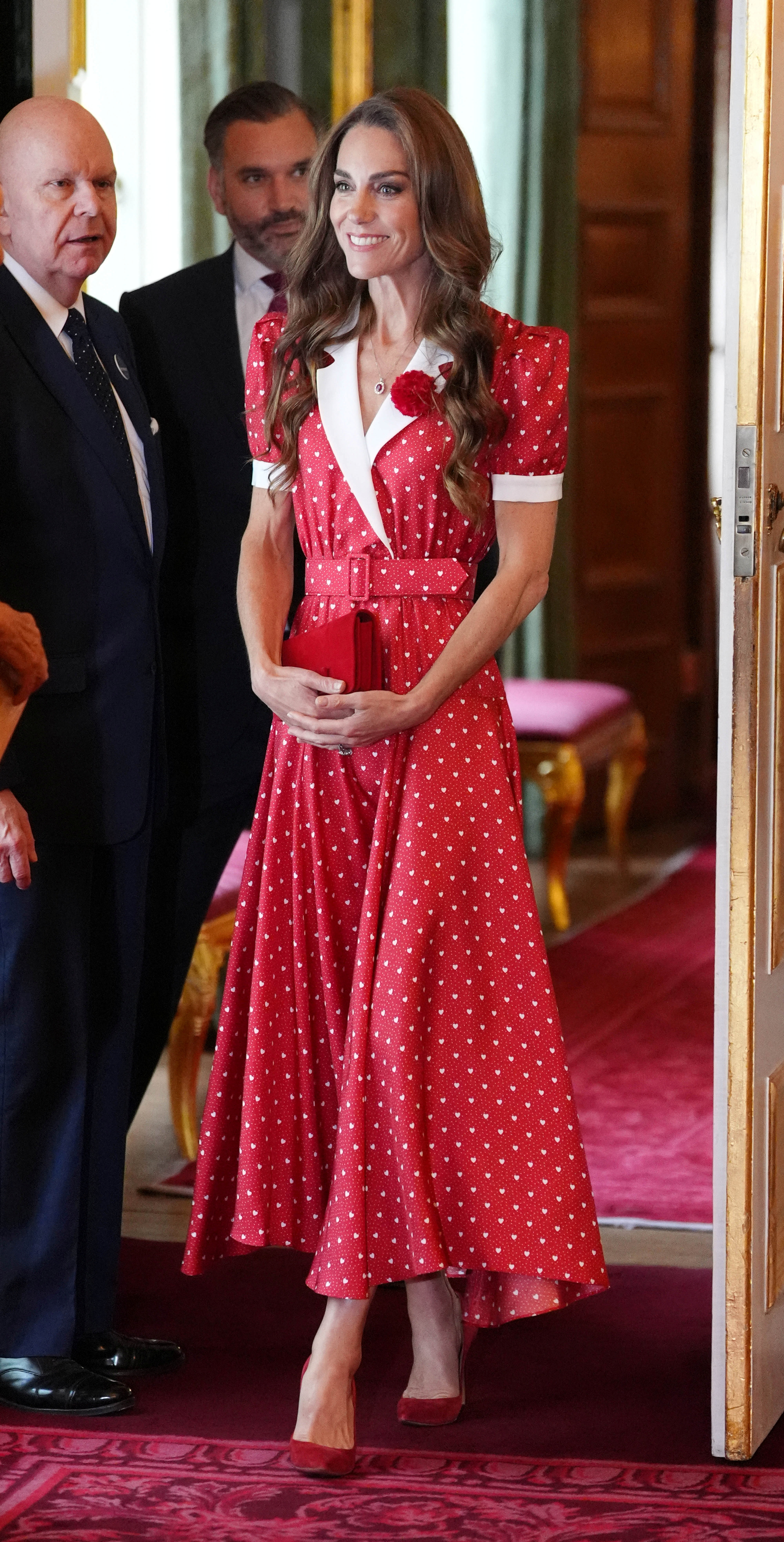 Kate Middleton: Το tea dress που εντυπωσίασε σε μια συγκινητική βασιλική τελετή