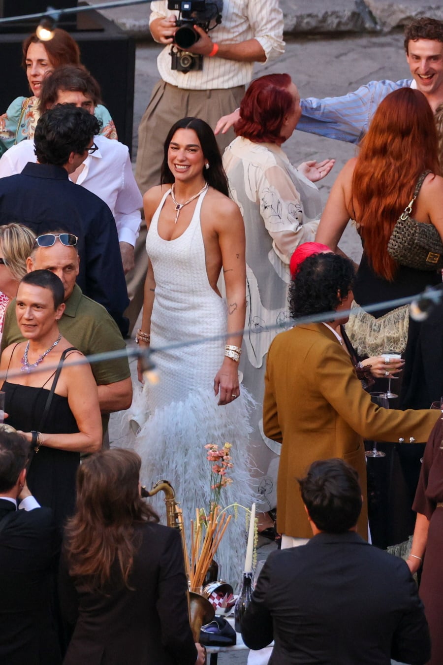 Dua Lipa και Callum Turner: Έναρξη του γαμήλιου πάρτι τους στο Παλέρμο – Αποκλειστικές εικόνες