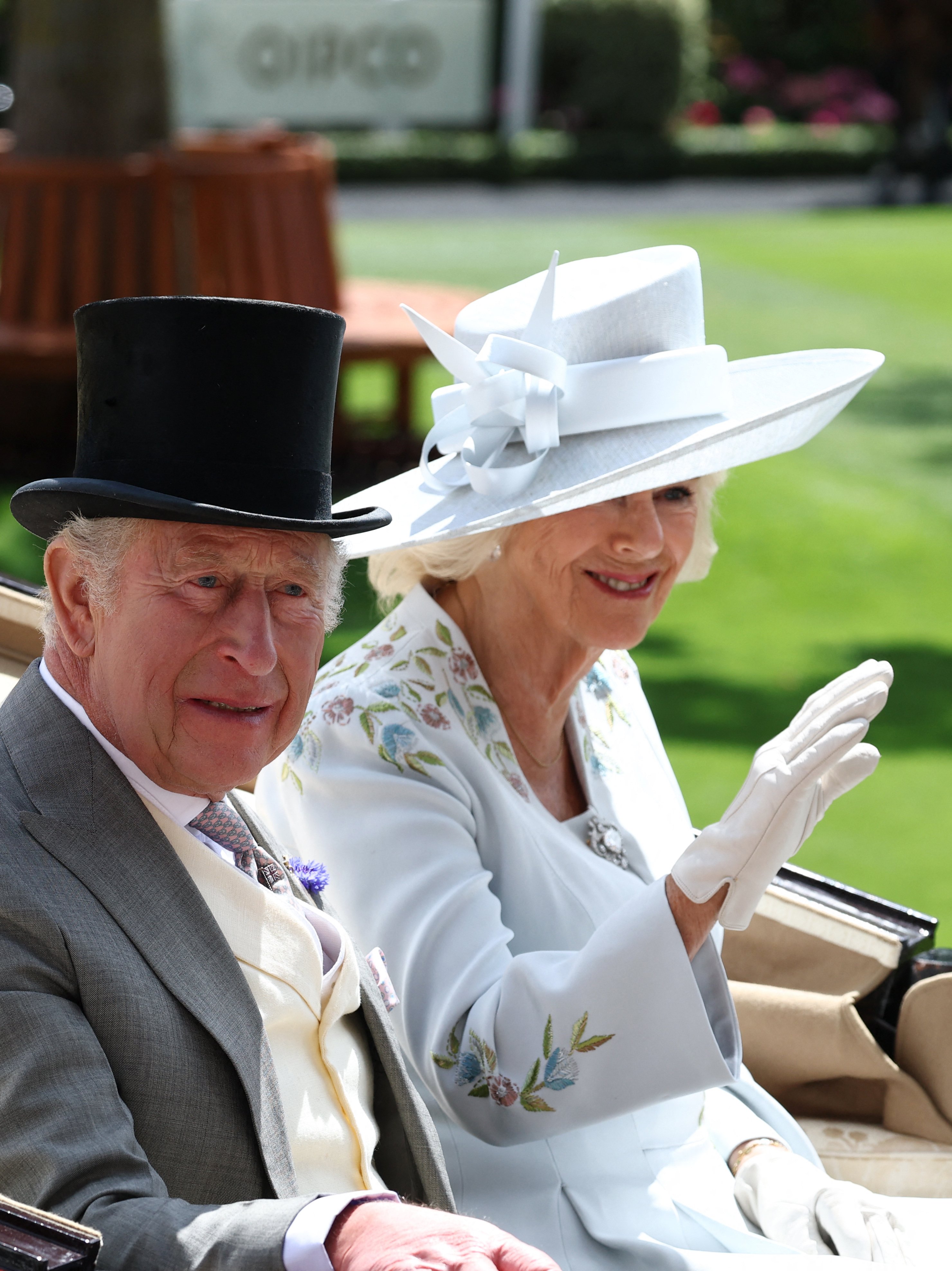 Royal Ascot 2026: Ο βασιλιάς Κάρολος και η βασίλισσα Καμίλα άνοιξαν τη διοργάνωση της βρετανικής σεζόν