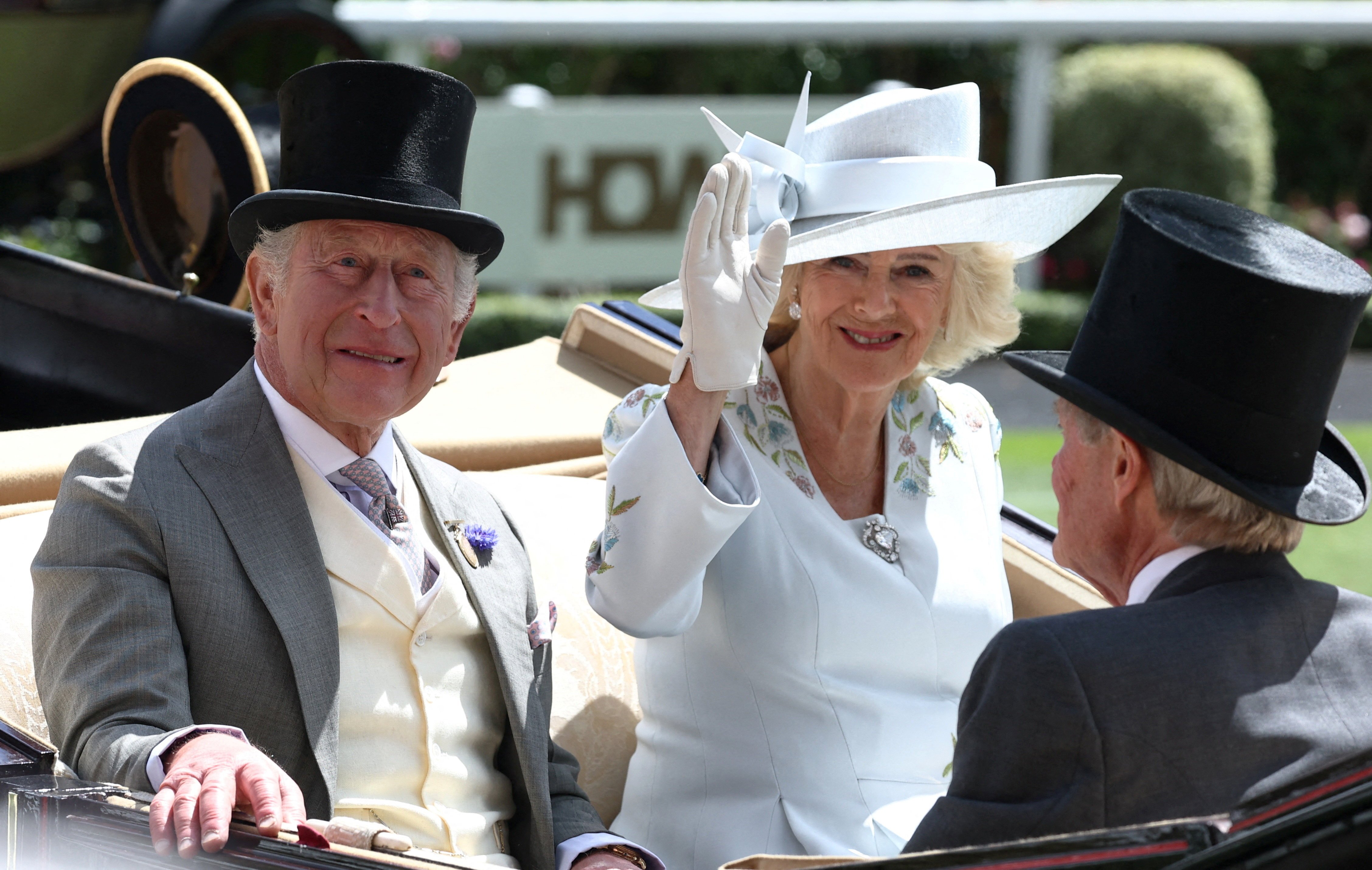 Royal Ascot 2026: Ο βασιλιάς Κάρολος και η βασίλισσα Καμίλα άνοιξαν τη διοργάνωση της βρετανικής σεζόν
