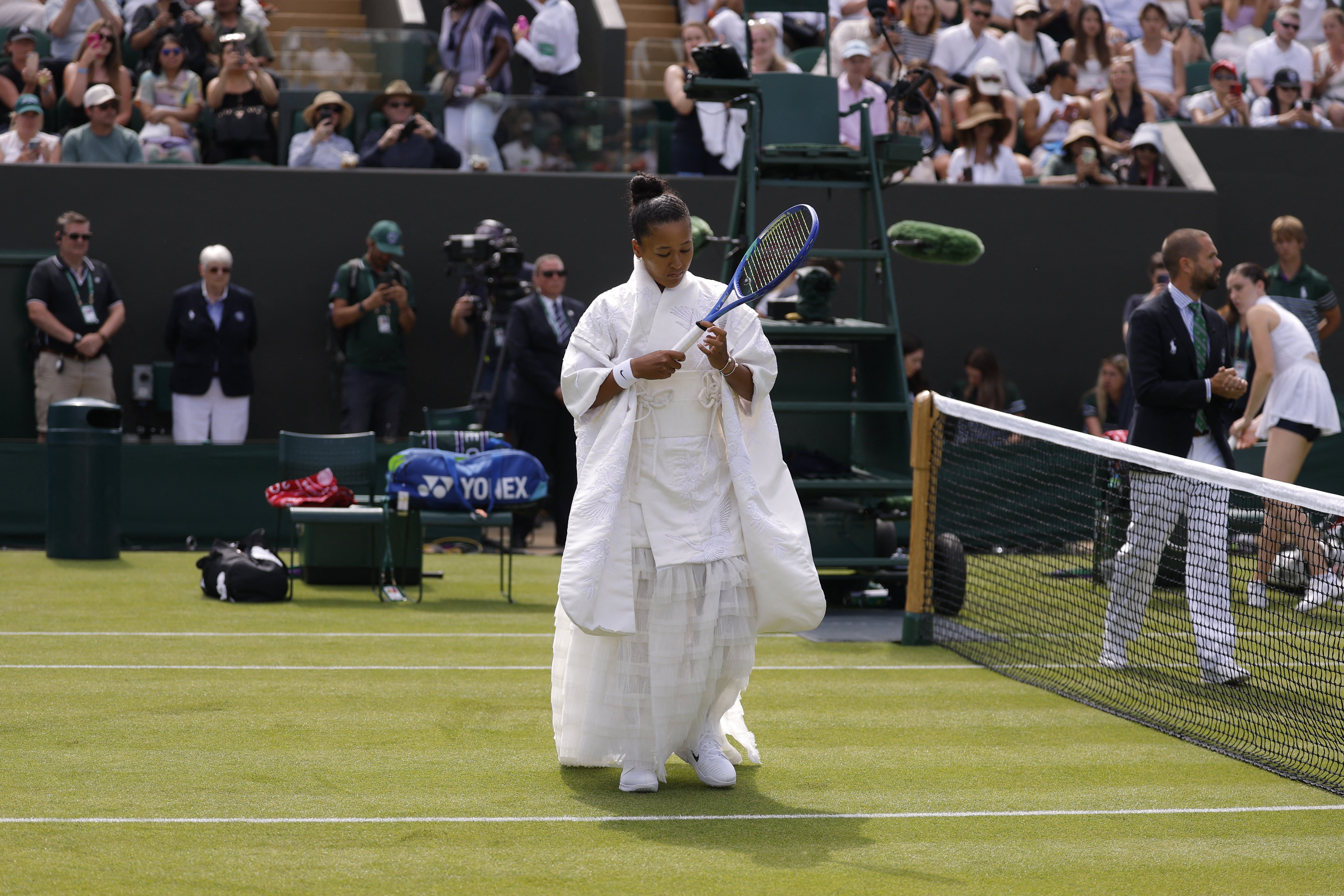 Naomi Osaka εμφανίστηκε στο Wimbledon με λευκό κιμονό εμπνευσμένο από το Kill Bill