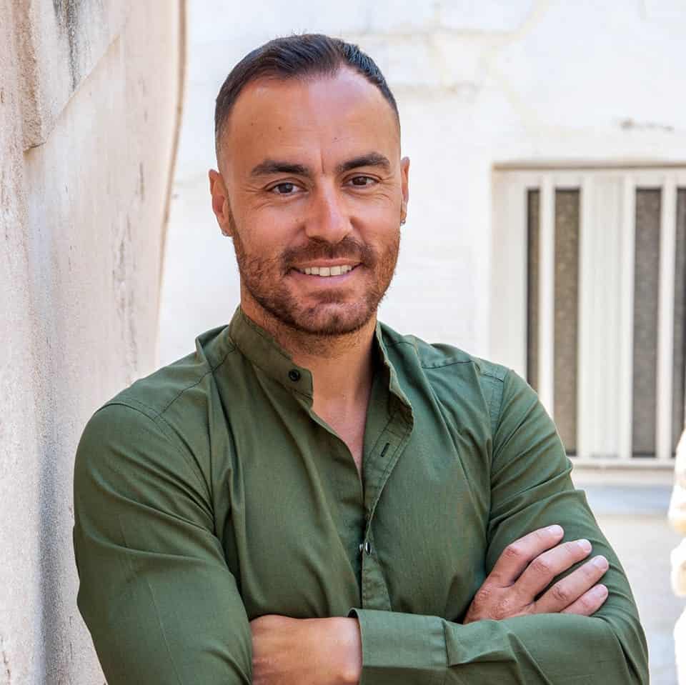 Αντώνης Μπαλόπιτας: Ο διάσημος τραγουδιστής που συνελήφθη και κρατείται για αποπλάνηση 13χρονης