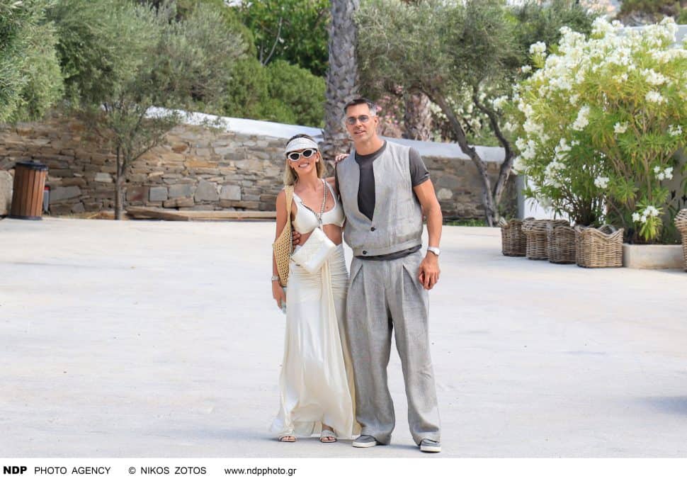 Αθηνά Οικονομάκου: Αποκάλυψε την κοιλίτσα της στο pre-wedding party – Η αλήθεια για το μωρό που έρχεται