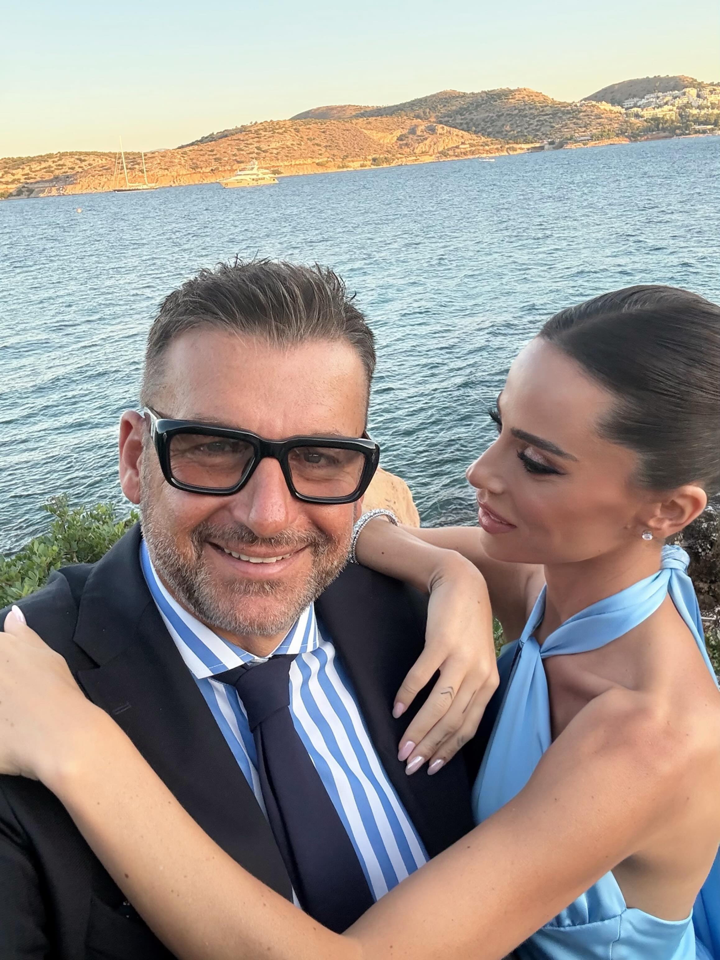 Μαρία Αντωνά: Οι selfies με τον Γιώργο Λιάγκα μετά την κουμπαριά με διάσημο επιχειρηματία