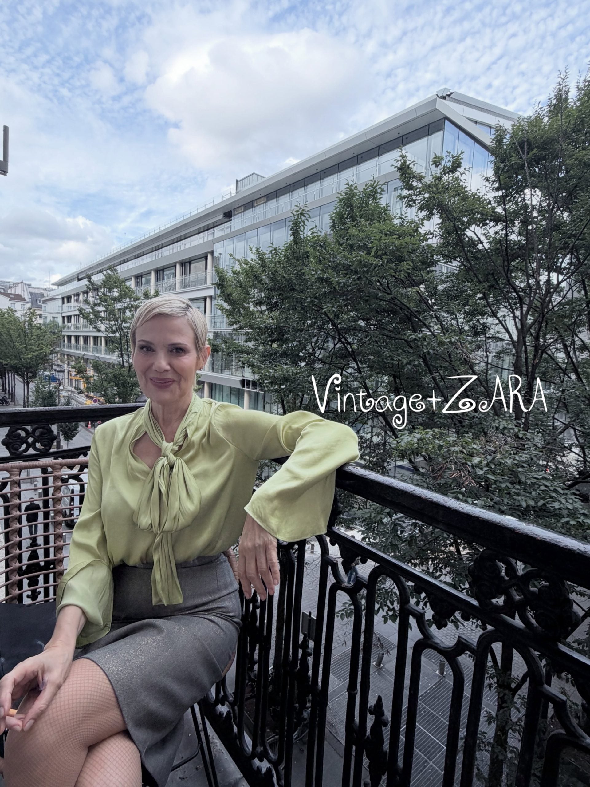 Κωνσταντίνα Μιχαήλ: Τα outfits που φόρεσε στο Παρίσι με κομμάτια που έχετε ήδη