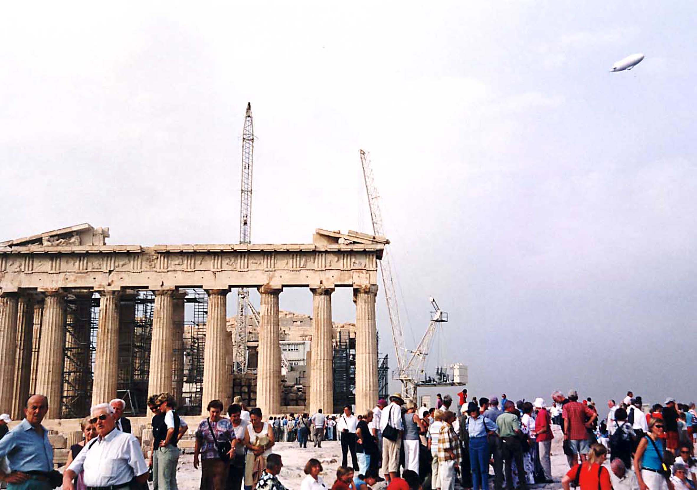 Αθήνα: Εννιά περιοχές ασφυκτιούν από τους τουρίστες