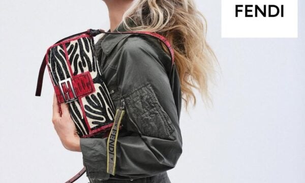 Sarah Jessica Parker στη νέα καμπάνια της Fendi: οι baguette τσάντες είναι ξανά επίκαιρες