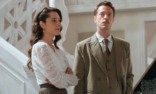Grand Hotel: Ο Άρης και η Θάλεια ψάχνουν κρυφά τη ντουλάπα του Ρήγα