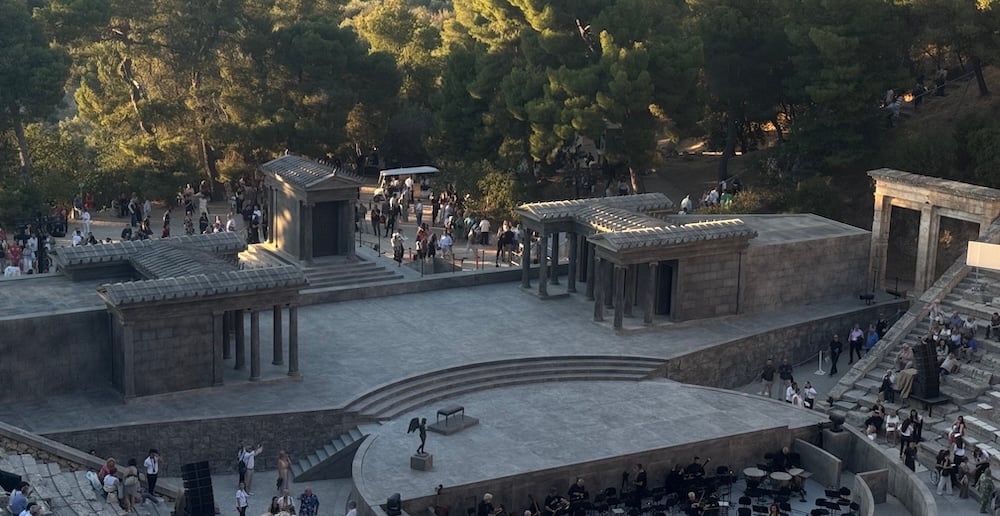 Μαρέβα Γκραμπόφσκι-Μητσοτάκη: Το μεταξωτό φόρεμα στην Επίδαυρο που άλλαξε την εικόνα της