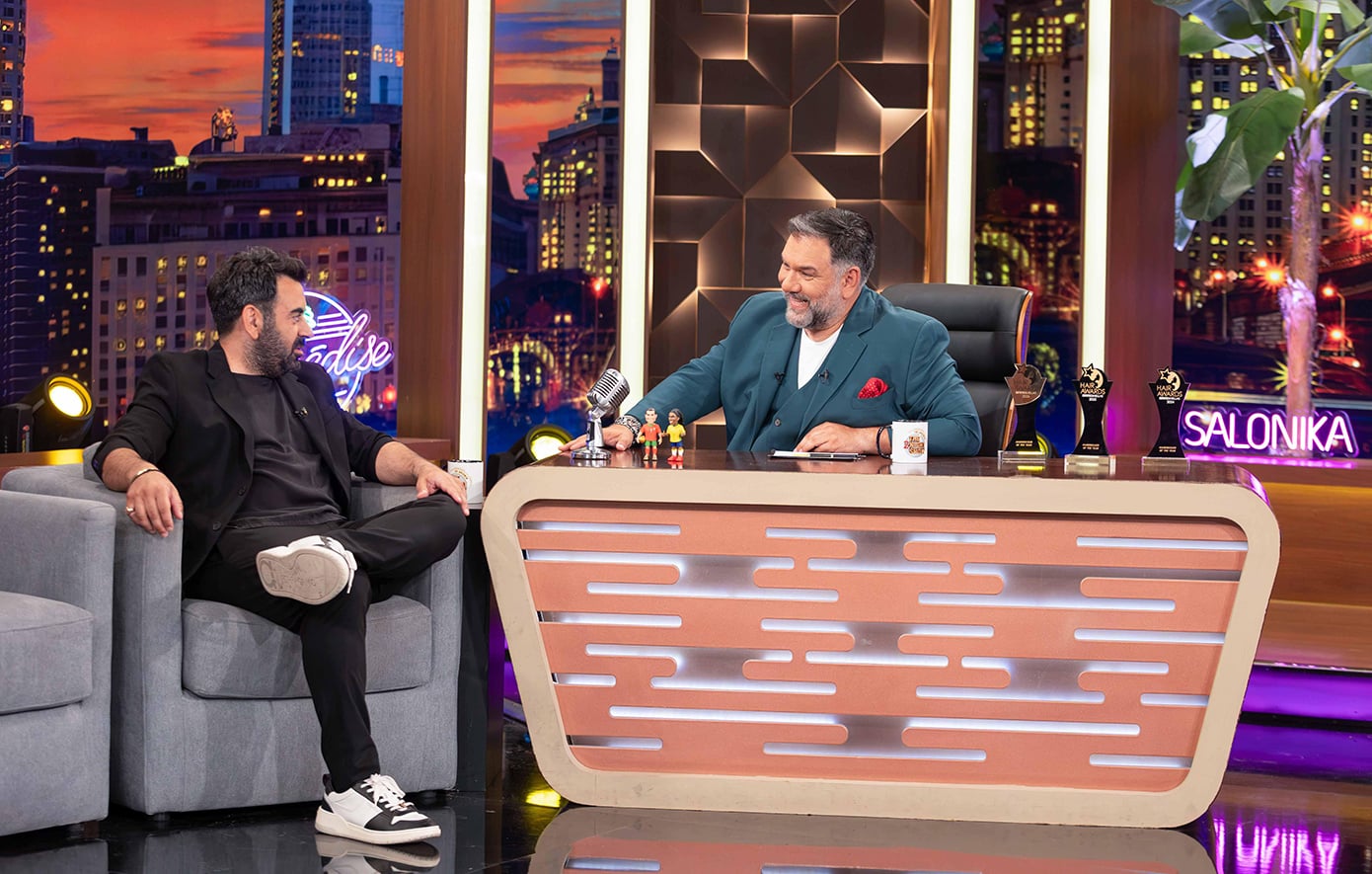 The 2Night Show: Μέμος Μπεγνής και Δανάη Παππά στον Γρηγόρη Αρναούτογλου