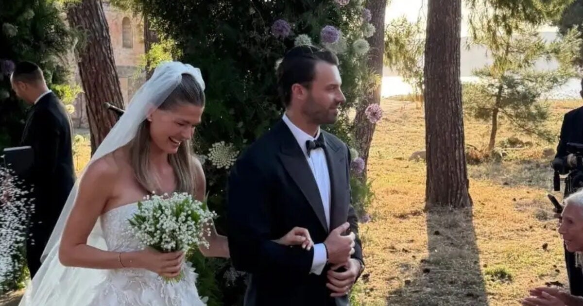 Αμαλία Κωστοπούλου και Τζέικ Μέντγουελ στην πρώτη εξόρμηση μετά τον γάμο στην Ελλάδα – Οι αρχικές εικόνες