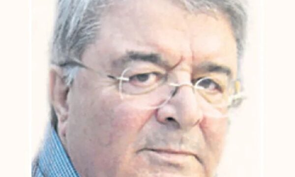 Πέθανε ο δημοσιογράφος Γιάννης Αμανατίδης