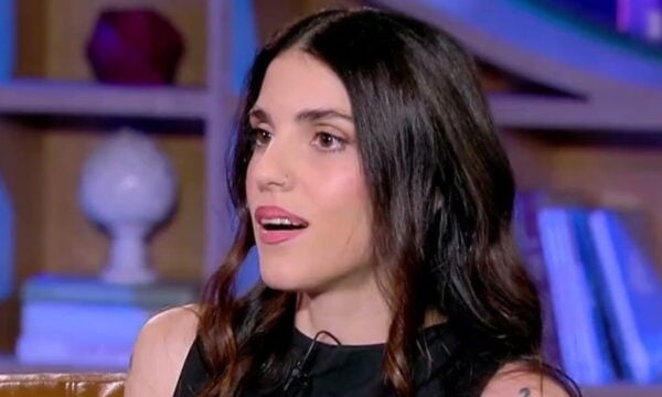 Άννα Μαρία Βέλλη: Ο πραγματικός λόγος που παντρεύτηκε και η δήλωση «Αν ήταν να με κερατώσει κάποιος, θα με κεράτωνε είτε ζήλευα είτε δεν ζήλευα»