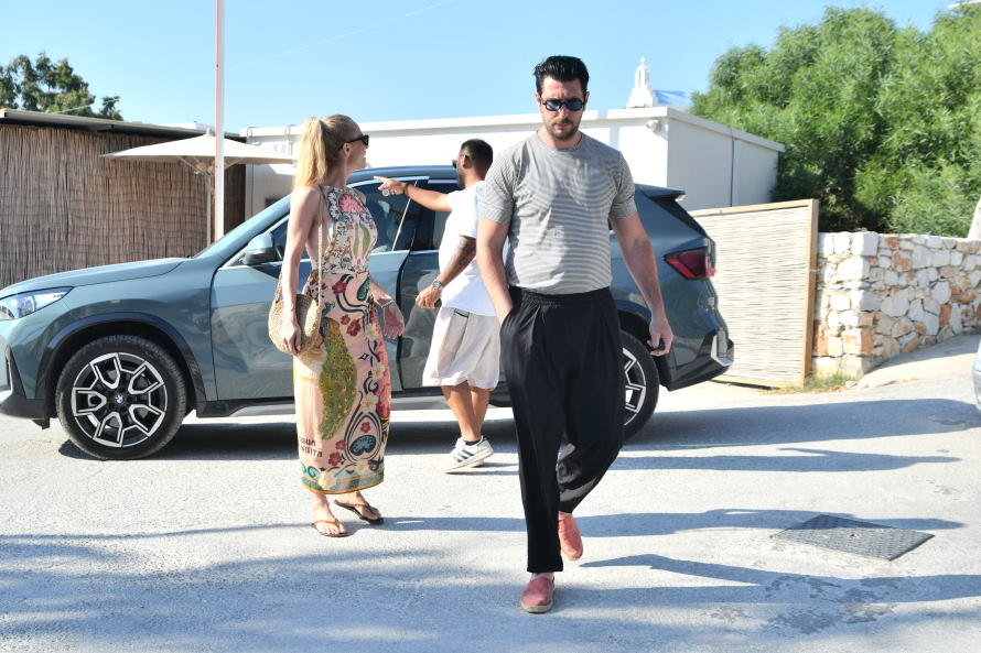 Ντορέττα Παπαδημητρίου και Γιώργος Γεροντιδάκης στο prewedding party Οικκονομάκου Τσερέλα