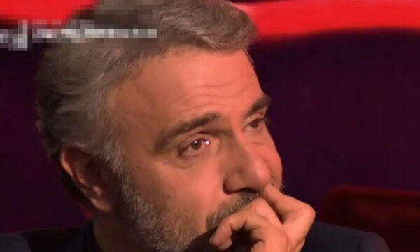 Φάνης Μουρατίδης: Η έκπληξη στην εκπομπή Moments που τον συγκίνησε – «Είναι μια ιστορία που την λέω και ακούγεται ψεύτικη»