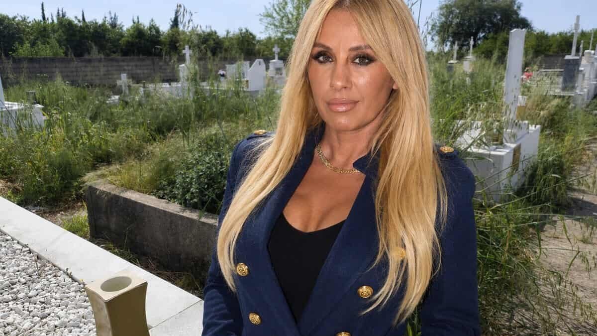 Μαστροκώστα: Σοκαριστικές αποκαλύψεις για το κοιμητήριο Ευηνοχωρίου – Η ψυχή της Γωγώς δεν βρίσκει γαλήνη! Τι συμβαίνει;