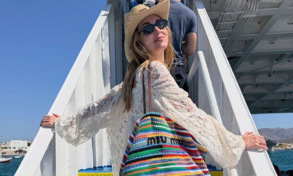 Chiara Ferragni στις Κυκλάδες: Τα summer essentials που έβαλε στη βαλίτσα της