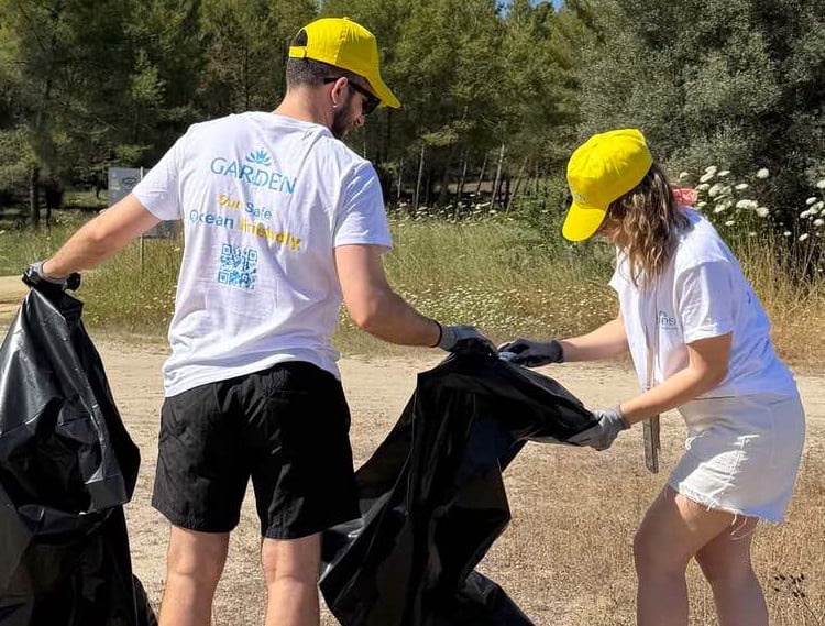 GARDEN x Cleaningans: 14.000 λίτρα απορριμμάτων απομακρύνθηκαν από τον Γλαρόκαβο Χαλκιδικής