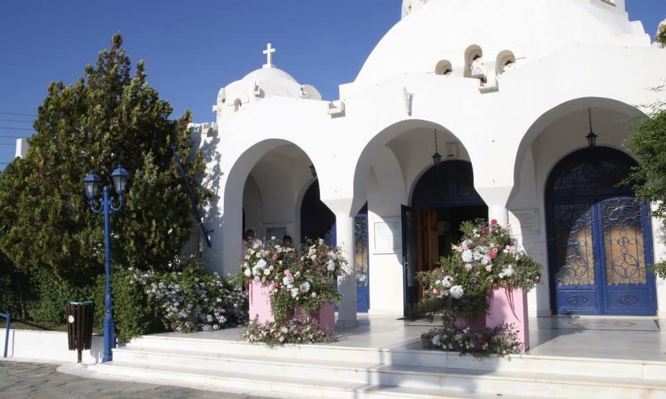 Χαρές και για την Ελένη Τσολάκη: Δείτε τους να χορεύουν με την κόρη τους – Τρυφερές στιγμές μετά τη βάφτιση