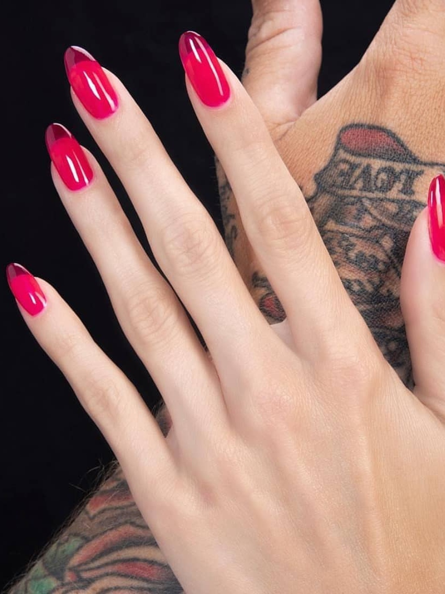 Jelly Nails: Το «φρέσκο» μανικιούρ που αναβαθμίζει το καλοκαιρινό σου στυλ