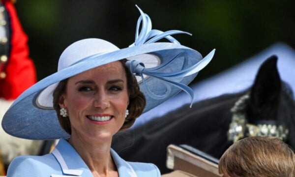 Trooping the Colour 2026: Η εντυπωσιακή παρέλαση για τα γενέθλια του βασιλιά Καρόλου – Η λαμπερή παρουσία της Kate Middleton