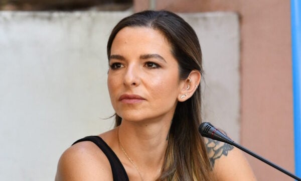 Η Εριέττα Κούρκουλου υποστηρίζει τα Παιδικά Χωριά SOS: «Αν εγώ διστάζω για τρίτο παιδί, φανταστείτε μια τυπική οικογένεια»