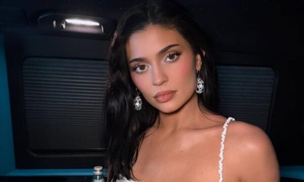 Η πλεξούδα της Kylie Jenner αποτελεί την απόλυτη καλοκαιρινή έμπνευση