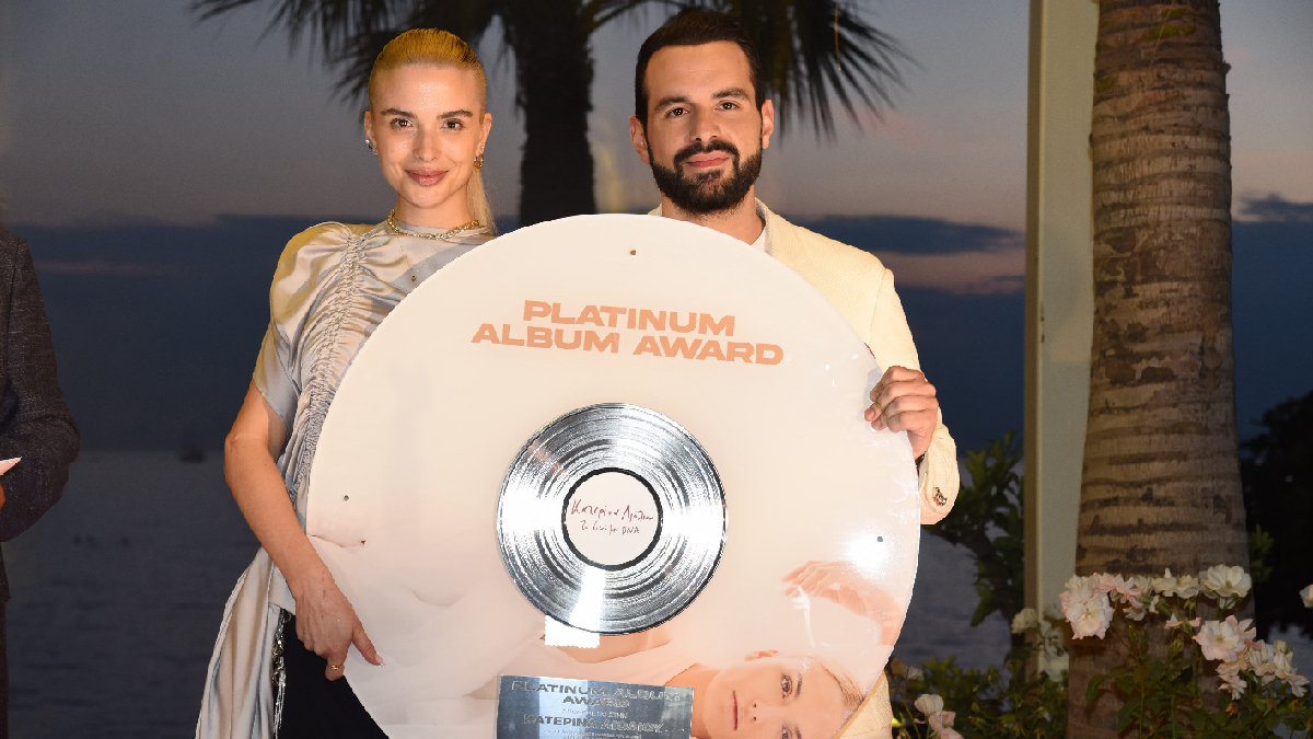 Κατερίνα Λιόλιου: Πώς να πετύχετε το clean girl μακιγιάζ της