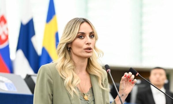 Ελεονώρα Μελέτη: Είναι χυδαίο ανήλικα παιδιά να γίνονται influencers με τους περήφανους γονείς να χειροκροτούν
